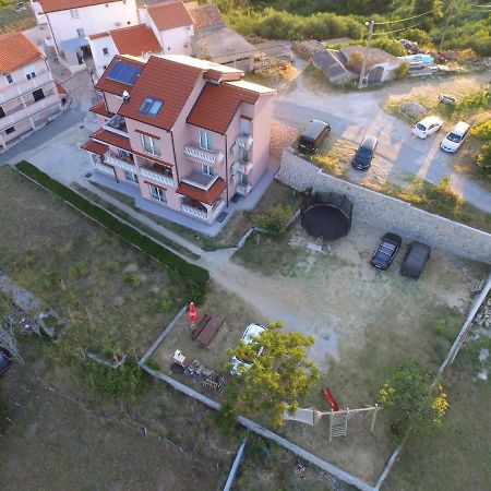 Apartmani Danijela Tomicic Lopar Luaran gambar