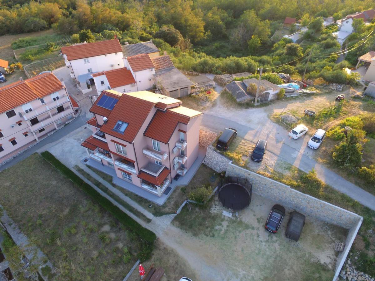 Apartmani Danijela Tomicic Lopar Luaran gambar